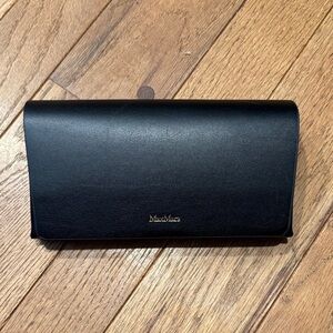 MaxMara Sleek Black Leather Glasses Case